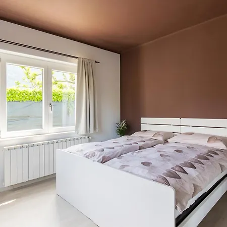 Indigo Blue * Cannobio