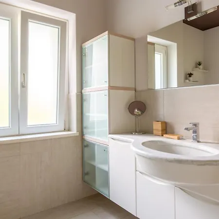 Apartment Indigo Blue Cannobio