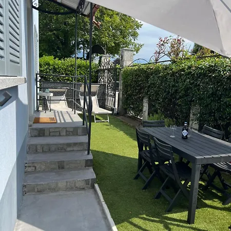 Apartment Indigo Blue Cannobio
