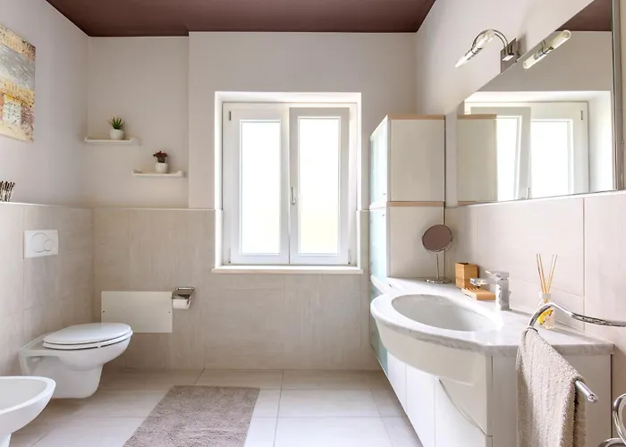 Indigo Blue Cannobio